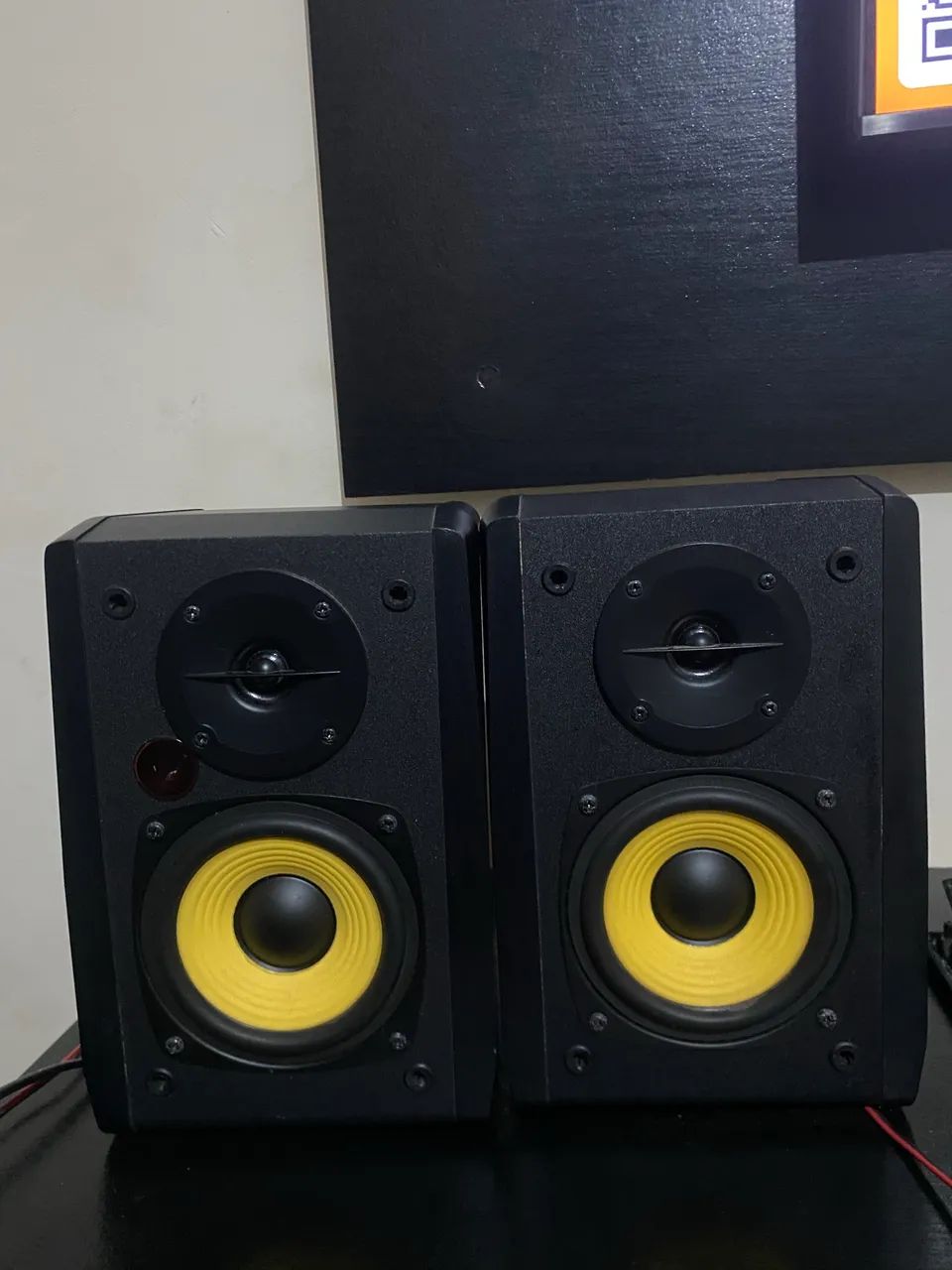 Monitor de áudio Edifier R1010BT - Foto 3
