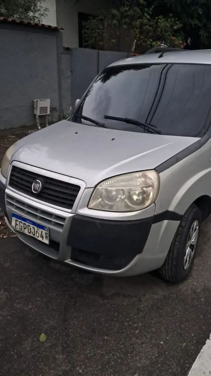 Fiat Doblo ESSENCE 1.8 16V FLEX 2013