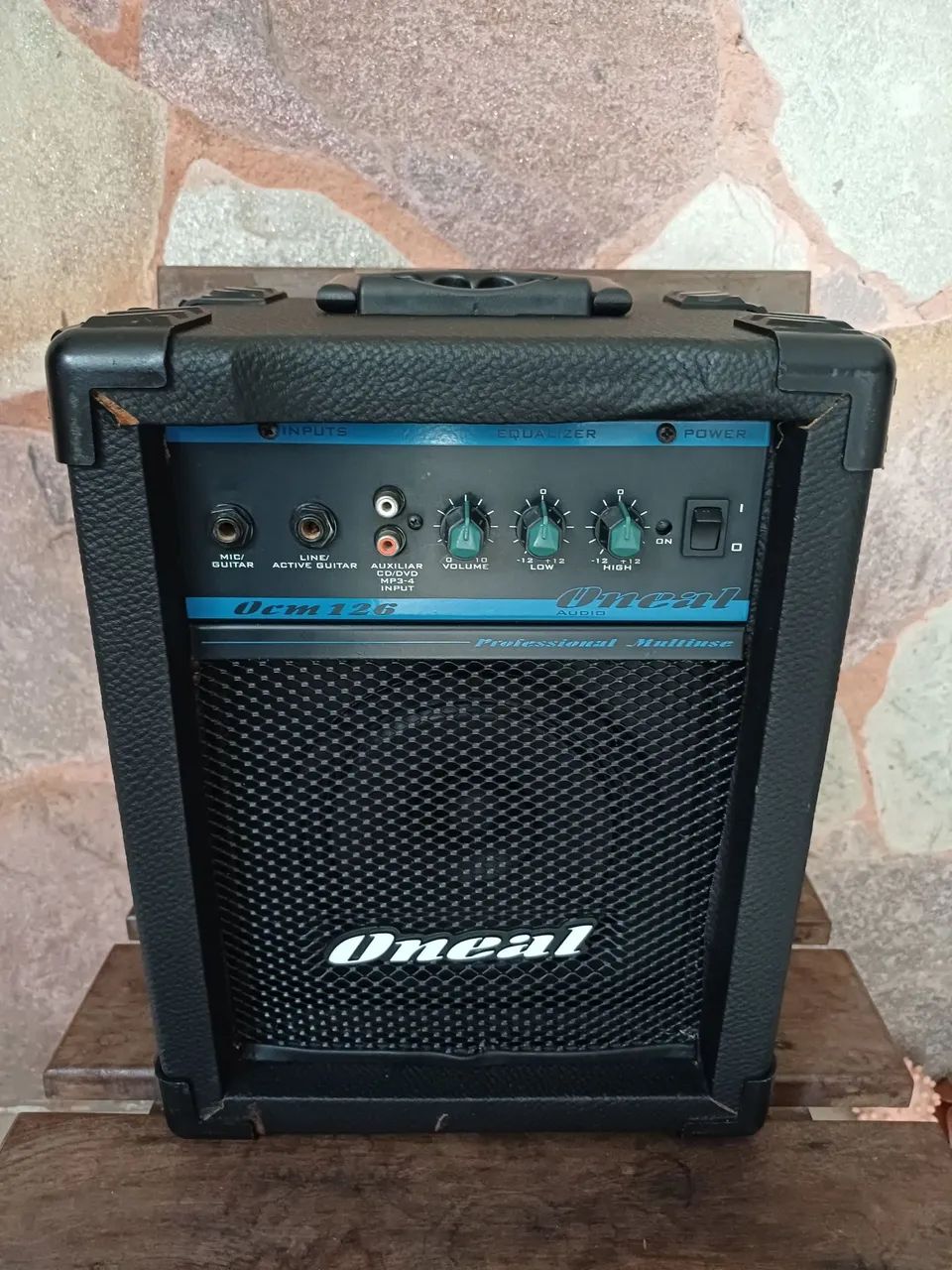 Caixa de som amplificada Oneal OCM-126 