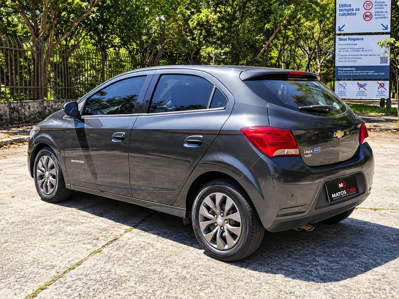 Chevrolet Onix Hatch Advantage 1.4 8V Flex Aut. 4P, foto 6 de 12