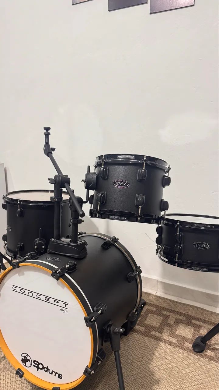 Bateria Compacta Bumbo 16 Polegadas Rmv Concept Compass Preto Com Ferragens - Foto 2