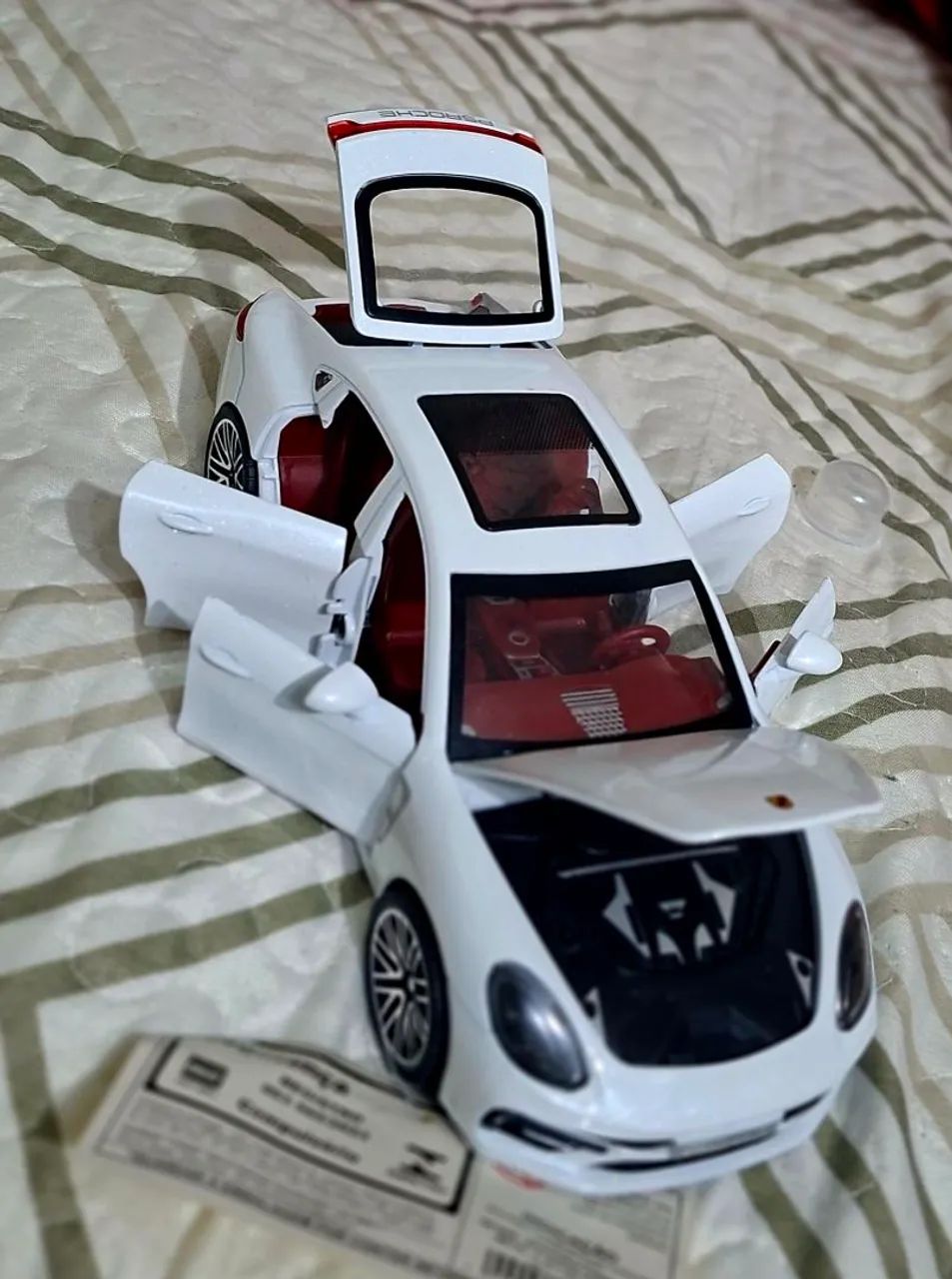 Miniatura 1/24 Porsche Panamera