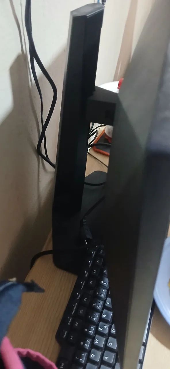Monitor AOC 180hz  - Foto 2