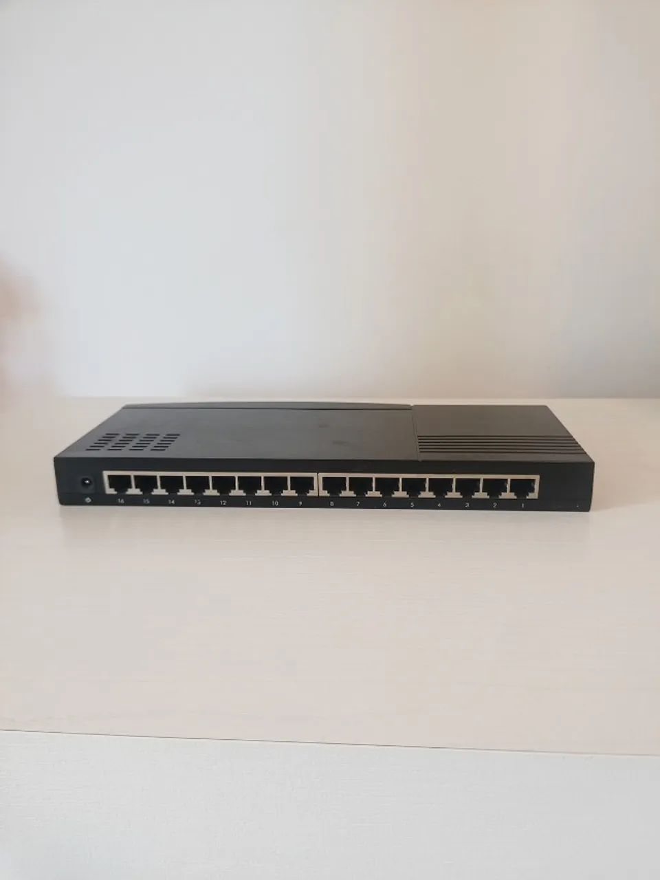 Switch 16 Portas Fast Ethernet Intelbras SF1600 - Foto 2