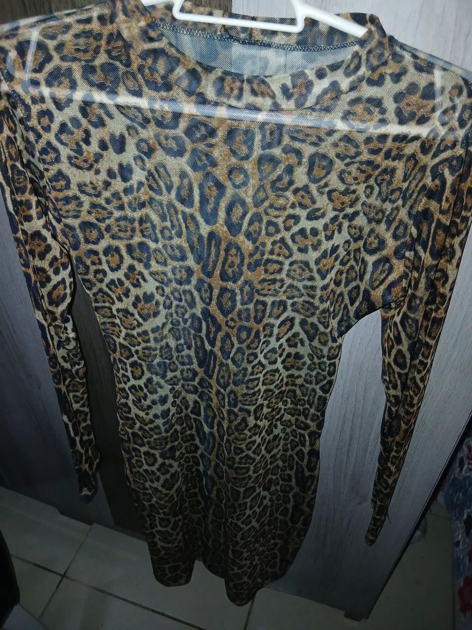 Vestido tule de onça  40 reais