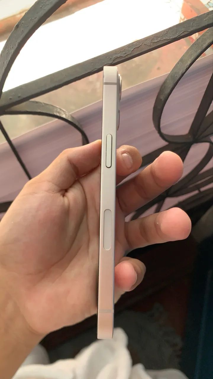 iPhone 13 Normal Rosa(cor leve) - Foto 2