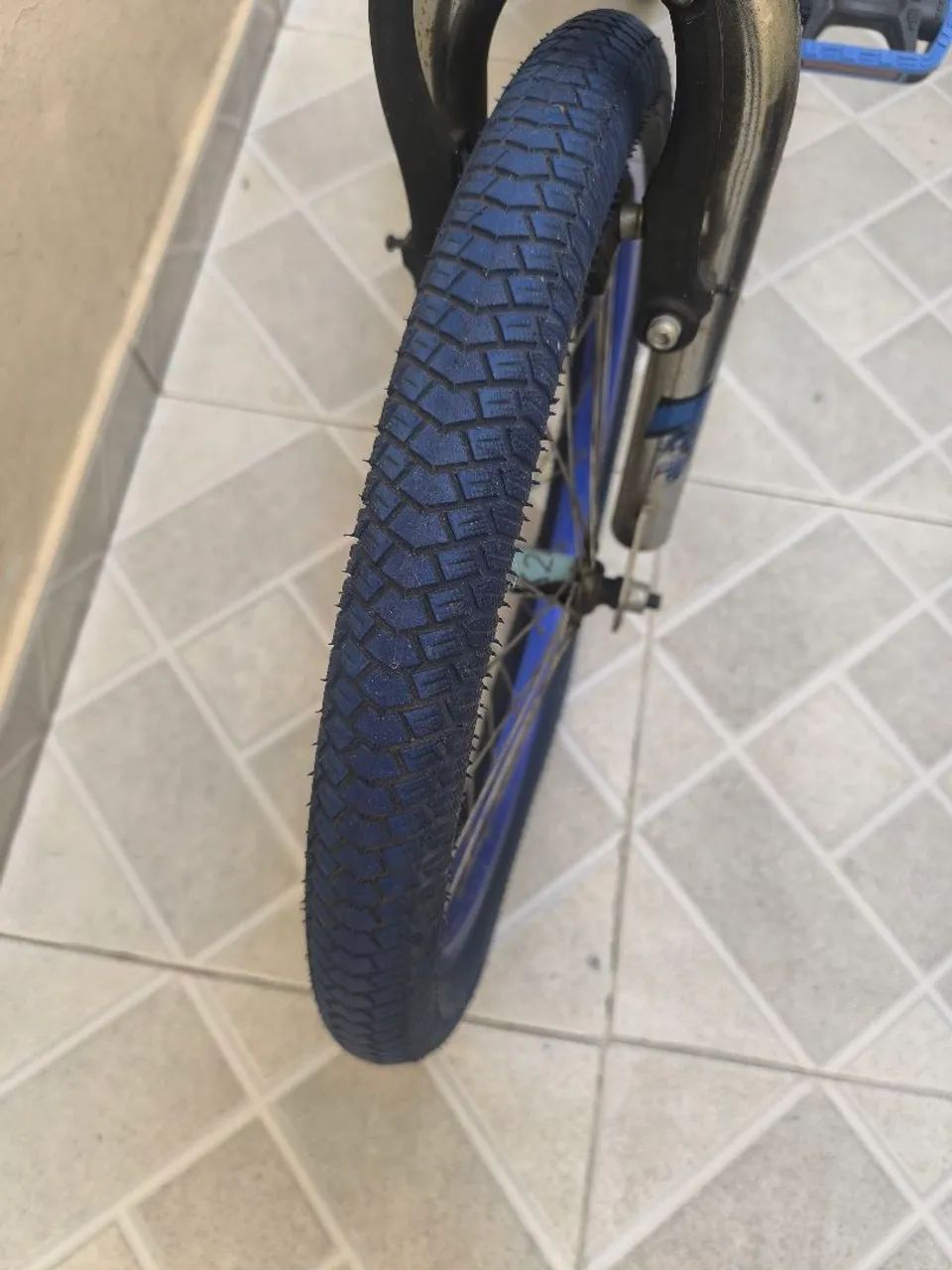 Bicicleta aro 20  - Foto 4