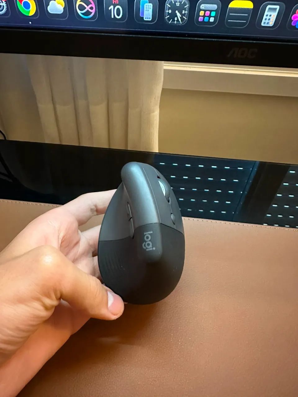 Mouse ergonômico Logitech lift profissional  