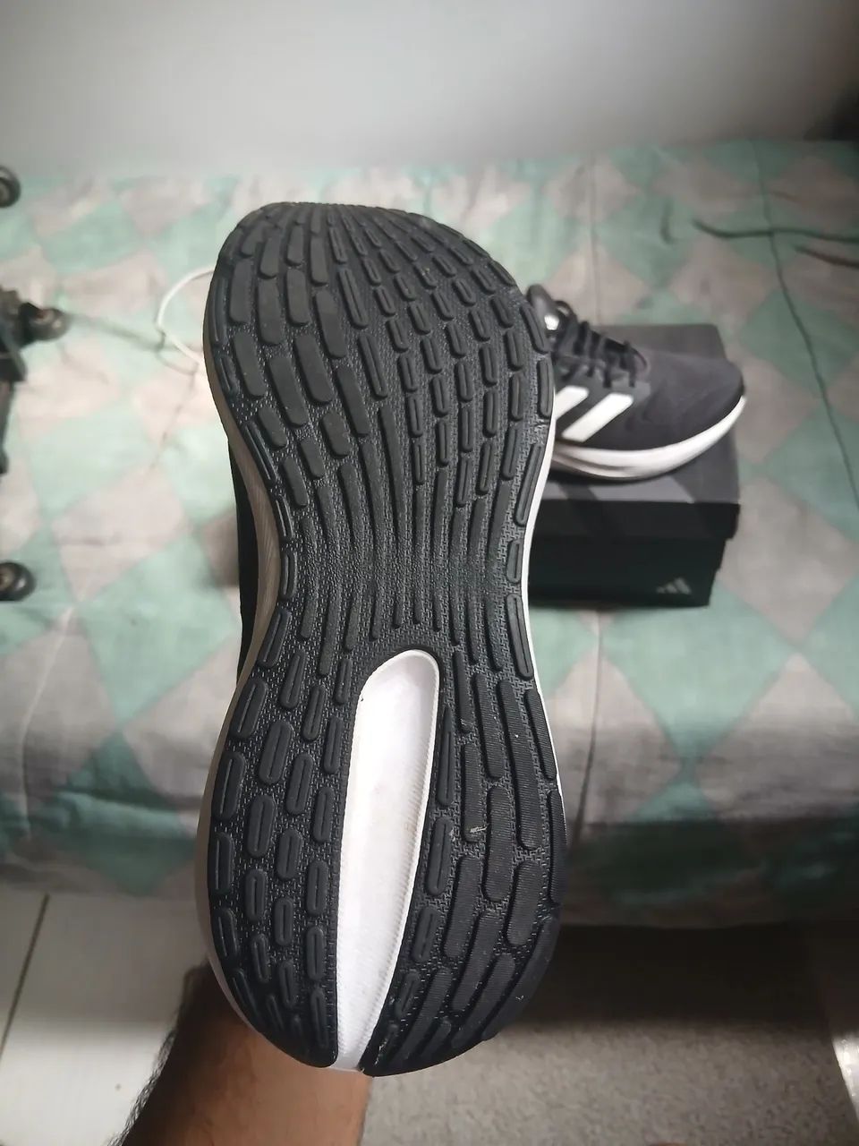 Tênis adidas   Modelo   Response Runner  - Foto 2