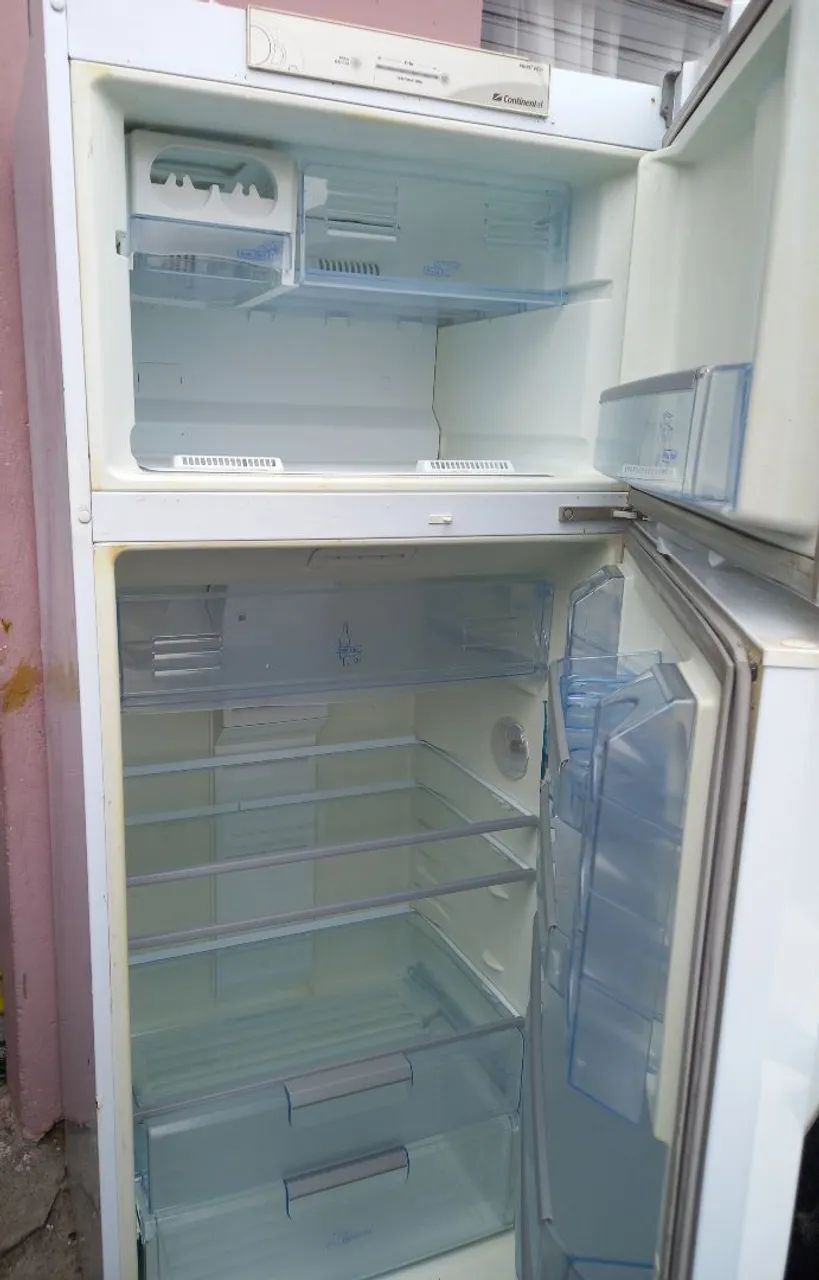 Geladeira continental 