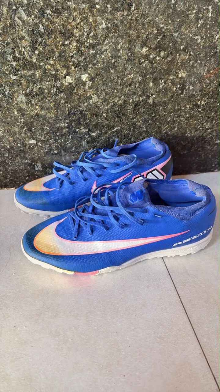 Chuteira Nike 