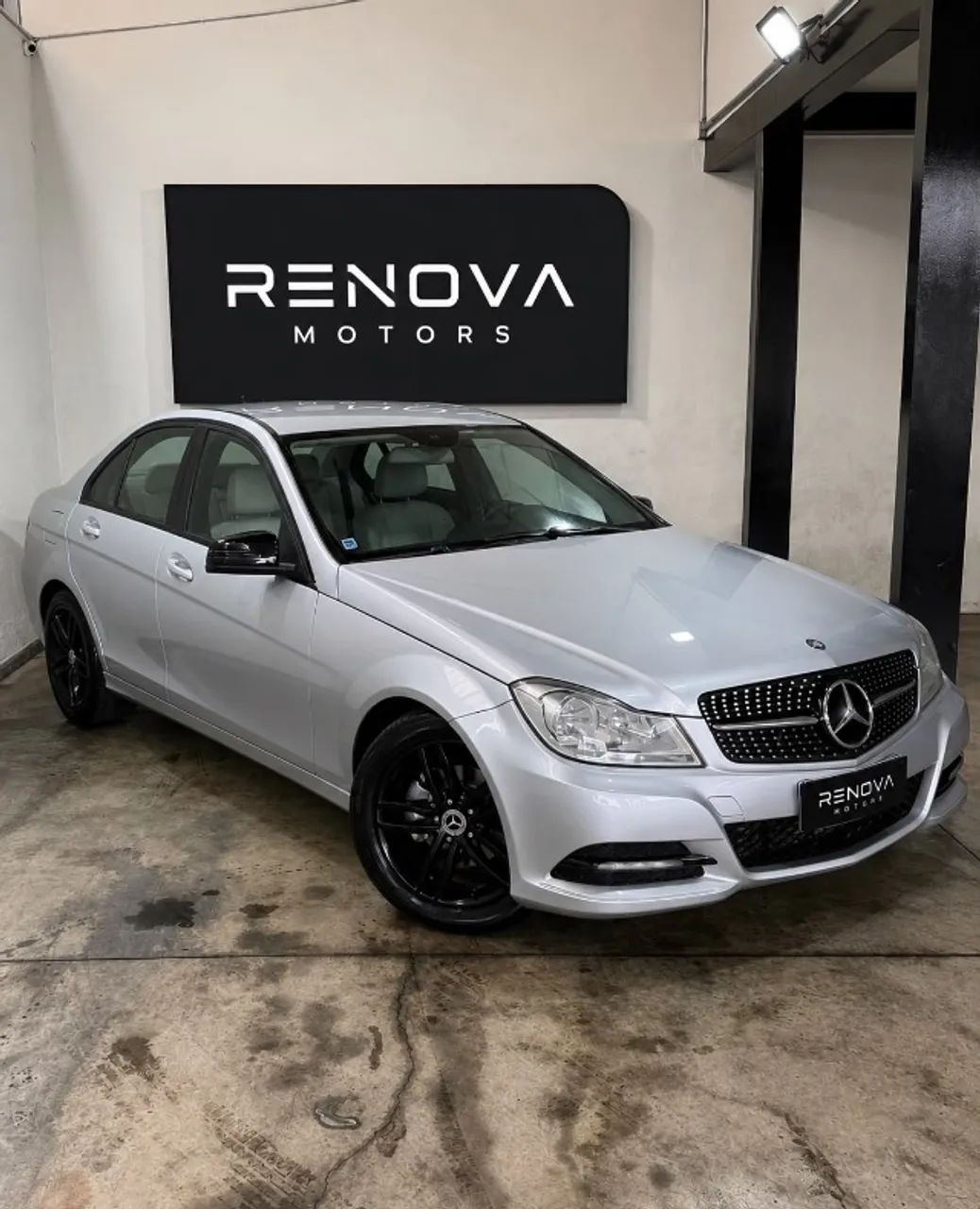 Mercedes-Benz C-180 2012