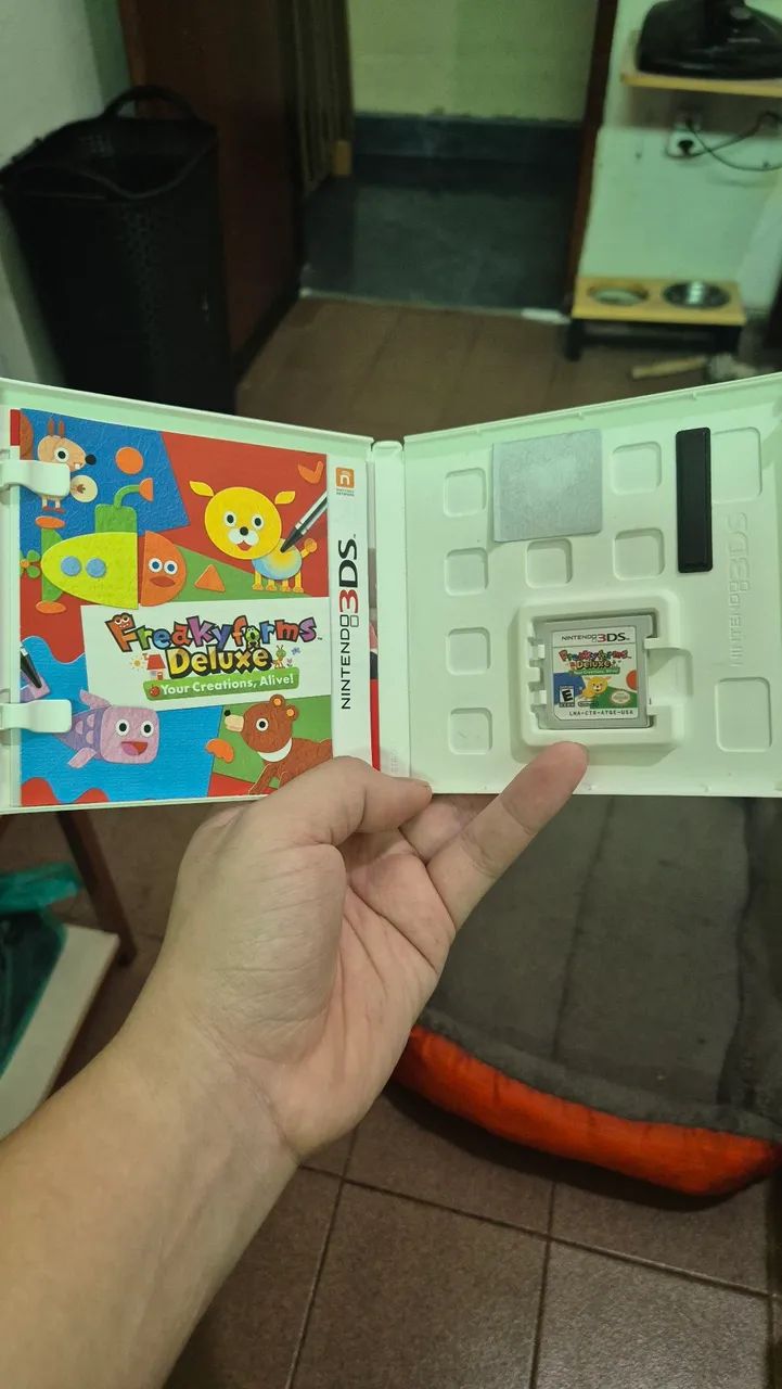 Jogo 3DS Freakyforms Deluxe - Foto 2