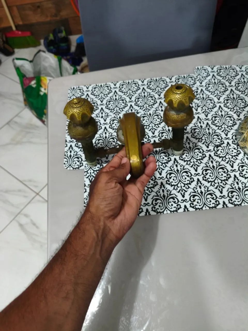 Torneira antiga em bronze 