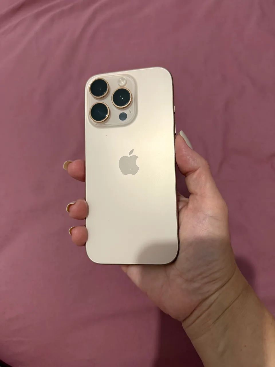 iPhone 16 pro  - Foto 2
