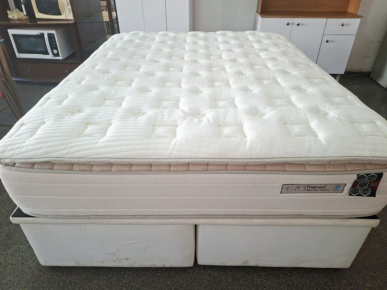 Cama box Queen size Bau colchão F.A molas ensacadas bambu  - Foto 5