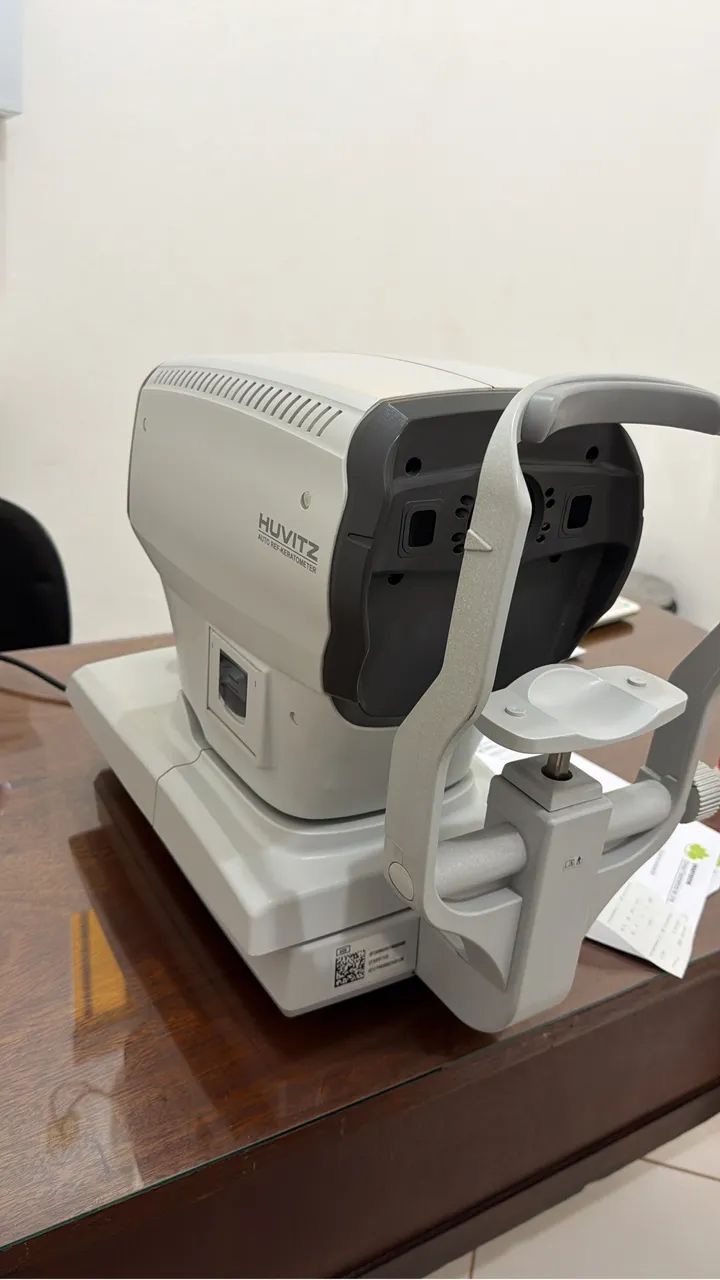 Auto Refrator Huvitz  - Foto 2