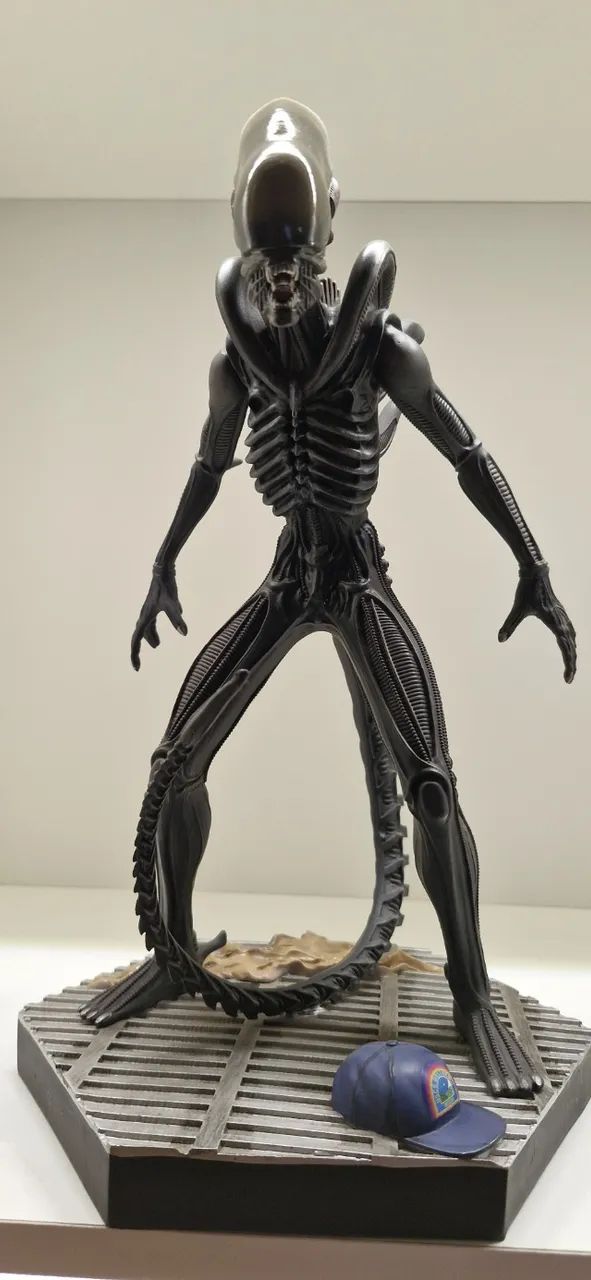 Mega Alien Xenomorfo Alien & Predador Eaglemoss 32 Cm - Foto 3