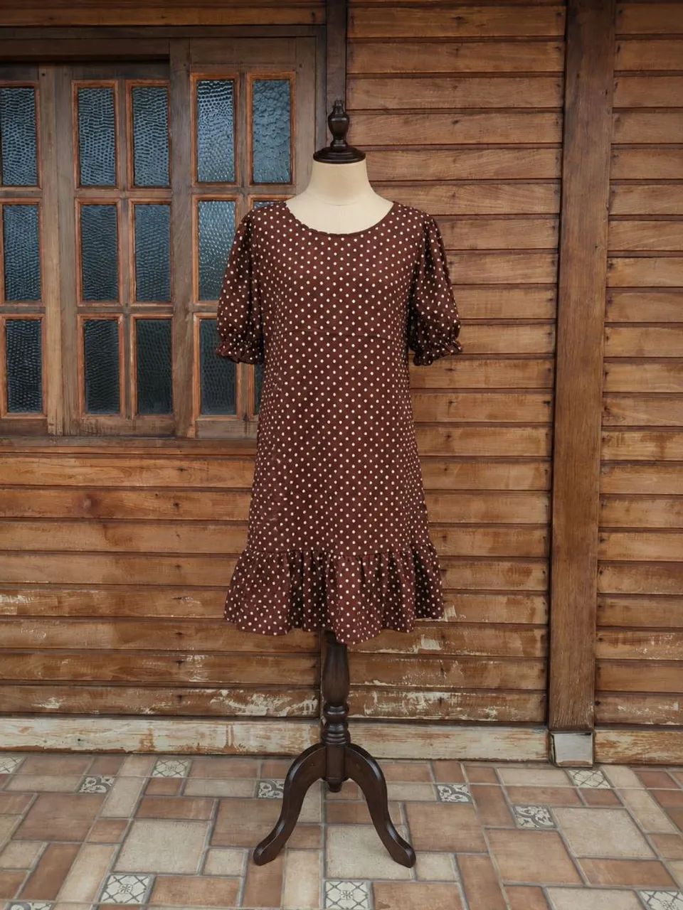 Vestido/ bata marrom de bolinhas  - Foto 2