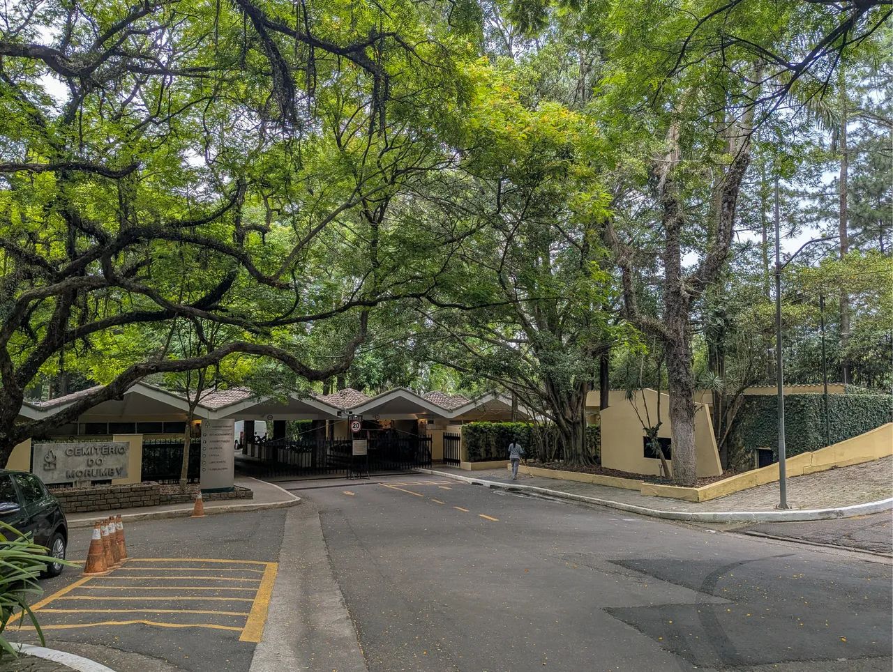 JAZIGO À VENDA - CEMITÉRIO PARQUE MORUMBY