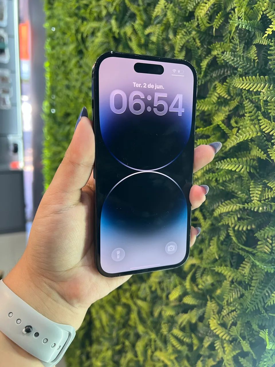 Iphone 16 pro  - Foto 2