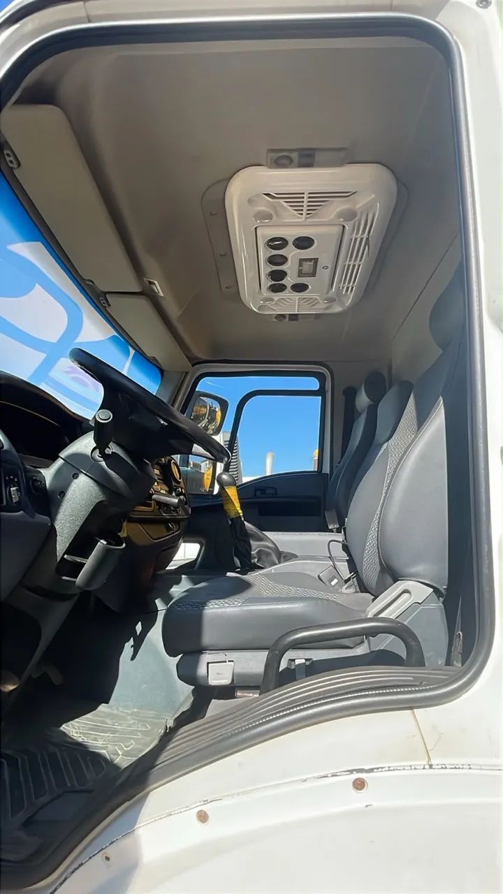 Ford cargo 1723 6x2 - Foto 5