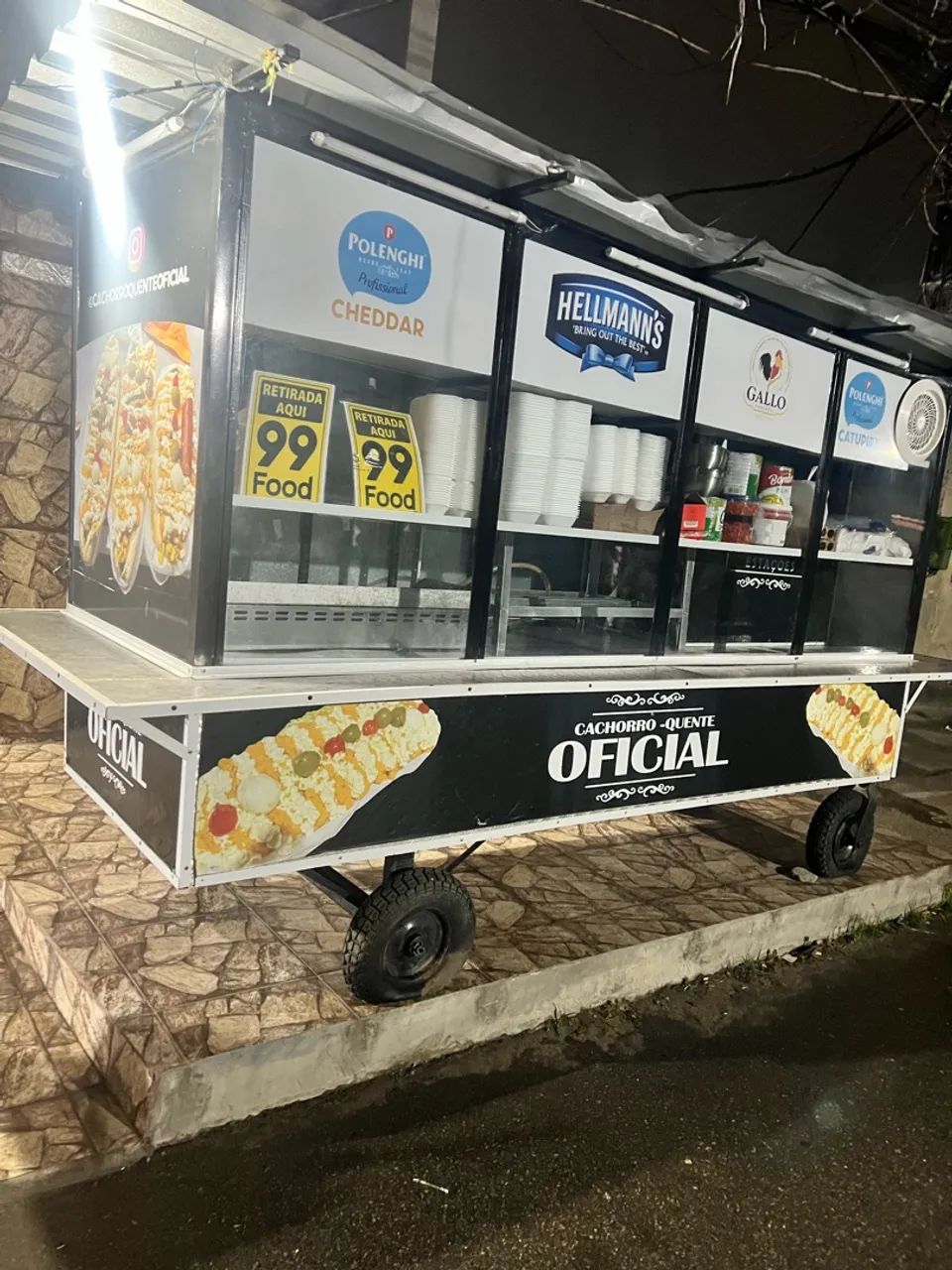 Vendo barraca de lanches e etc !
