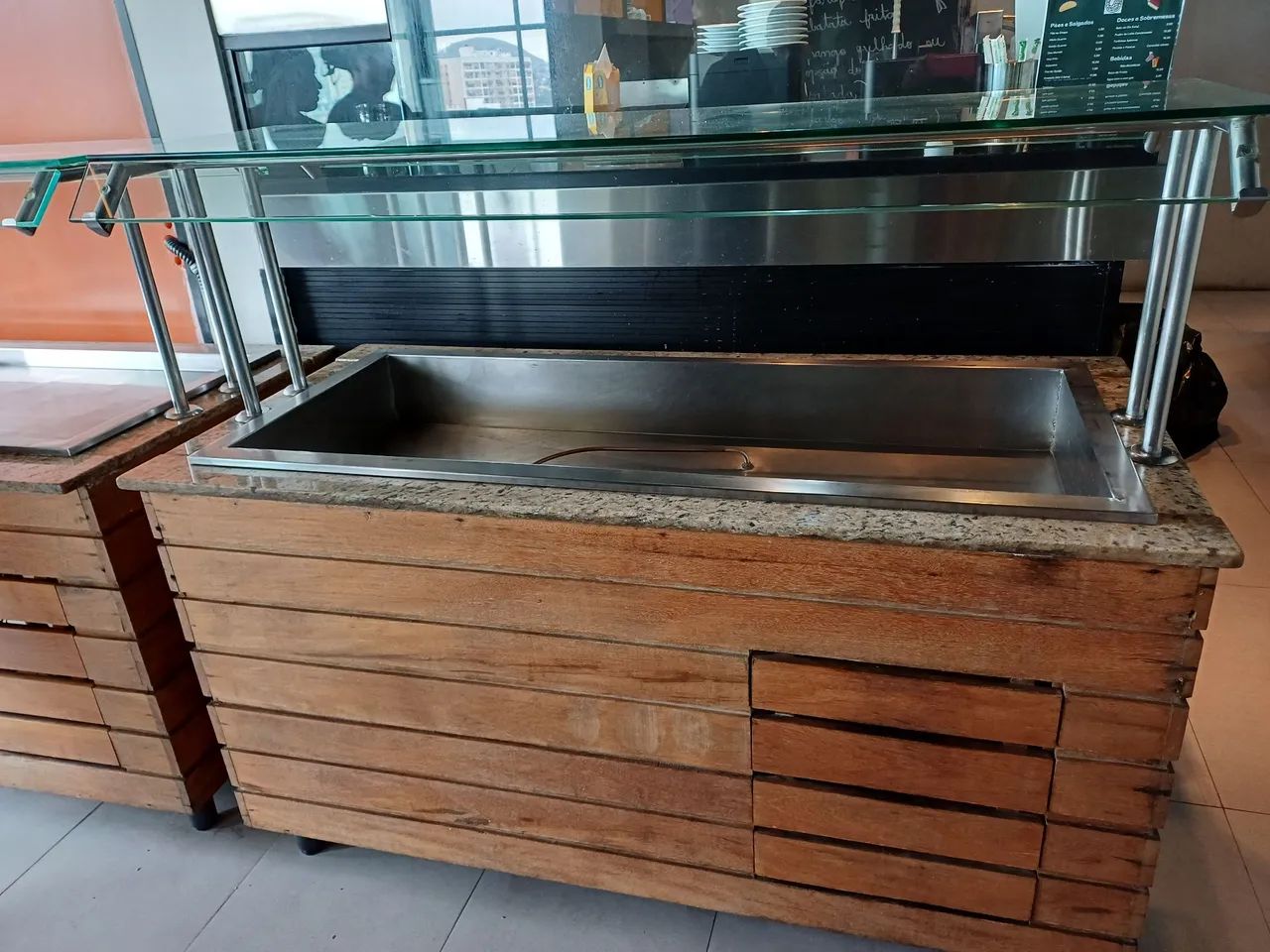 Buffet aquecido
