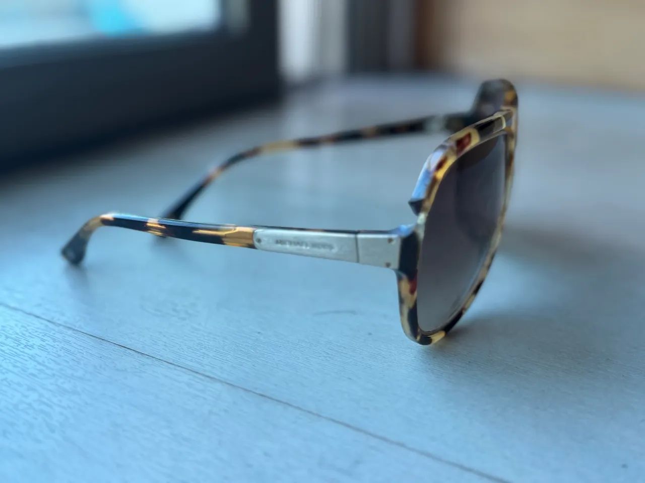 Óculos de sol Michael Kors original (com perna quebrada)  - Foto 3