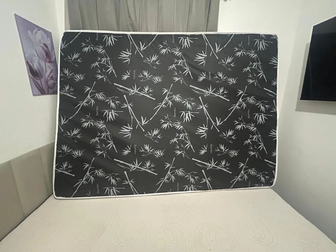 Cama box com colchão 
