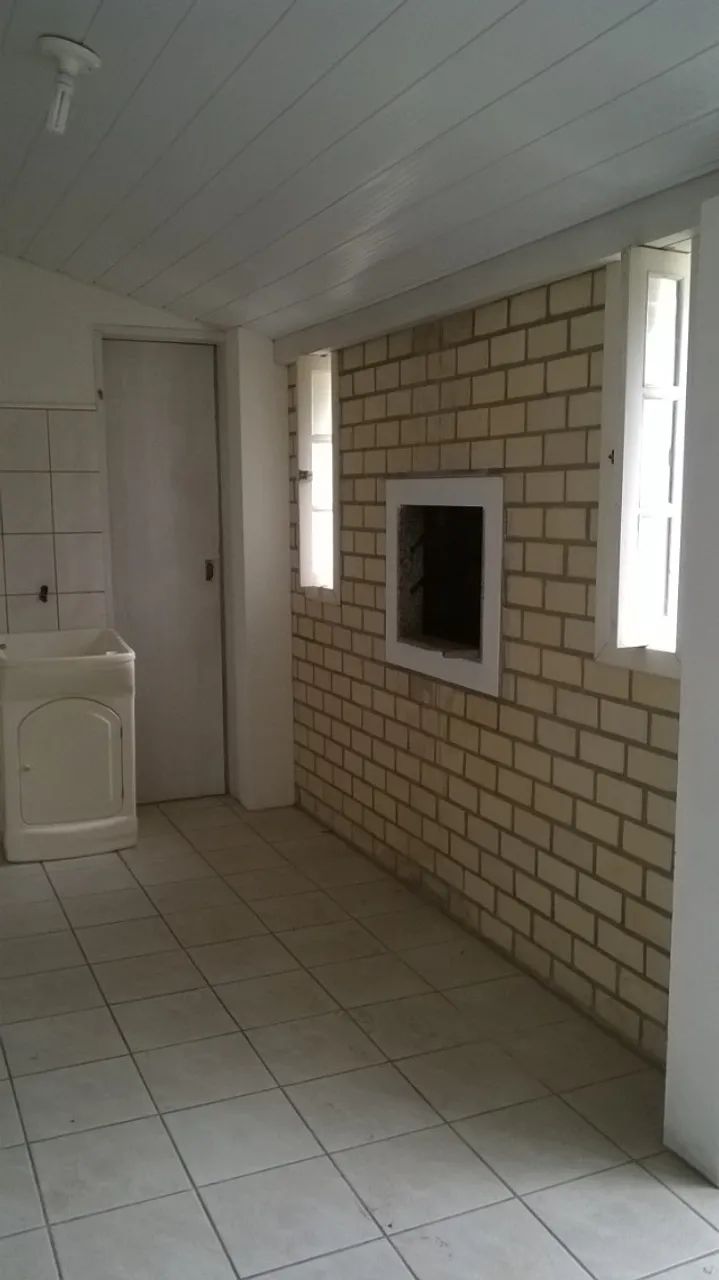 Ampla Casa Bairro Aeroporto Florianópolis SC Whatsapp * - Foto 2