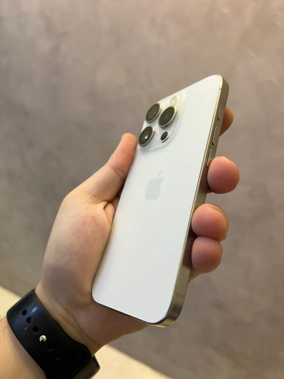 Iphone 15 Pro 256GB - Foto 2