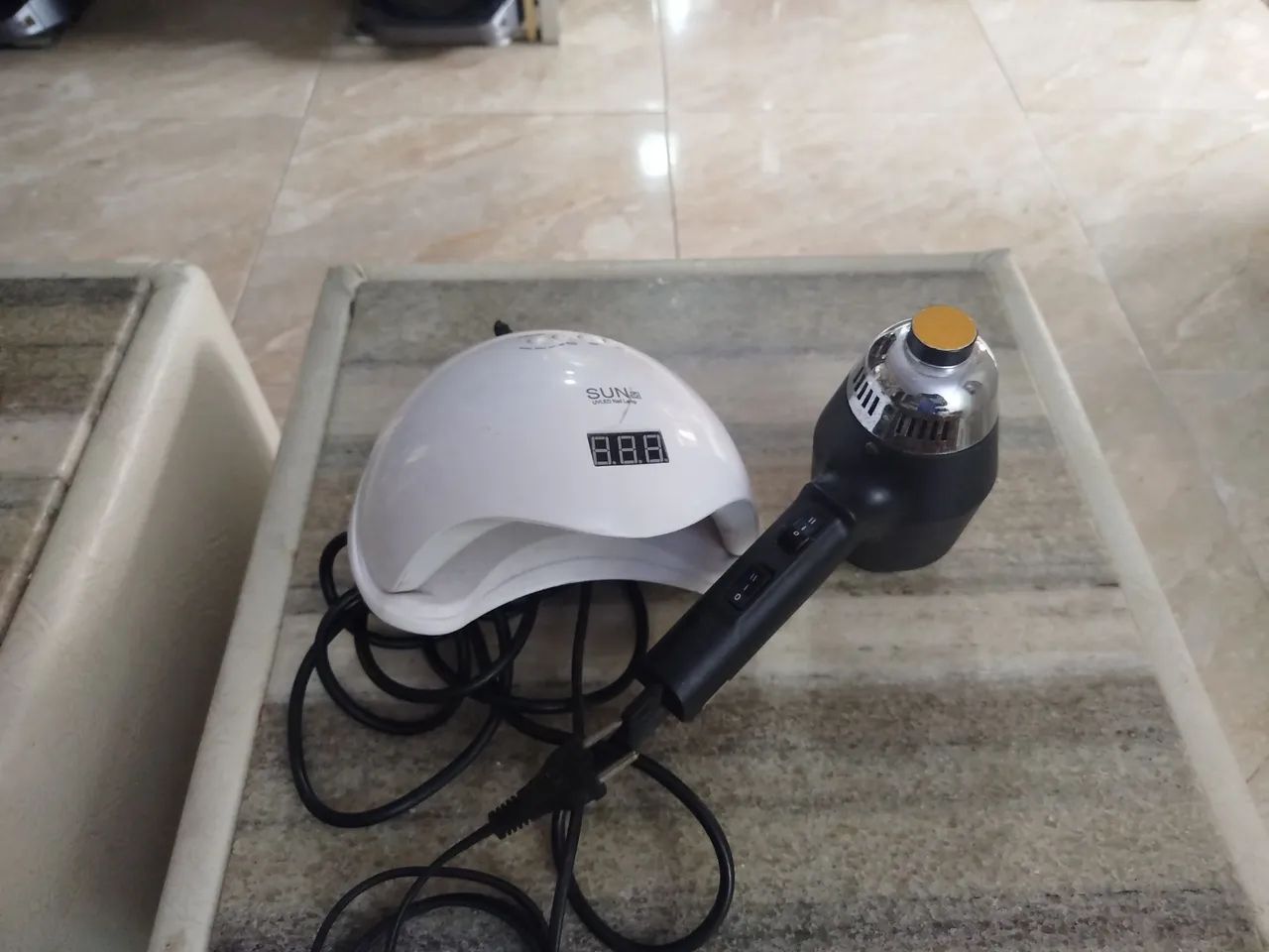Pedicuro e secador de unhas 