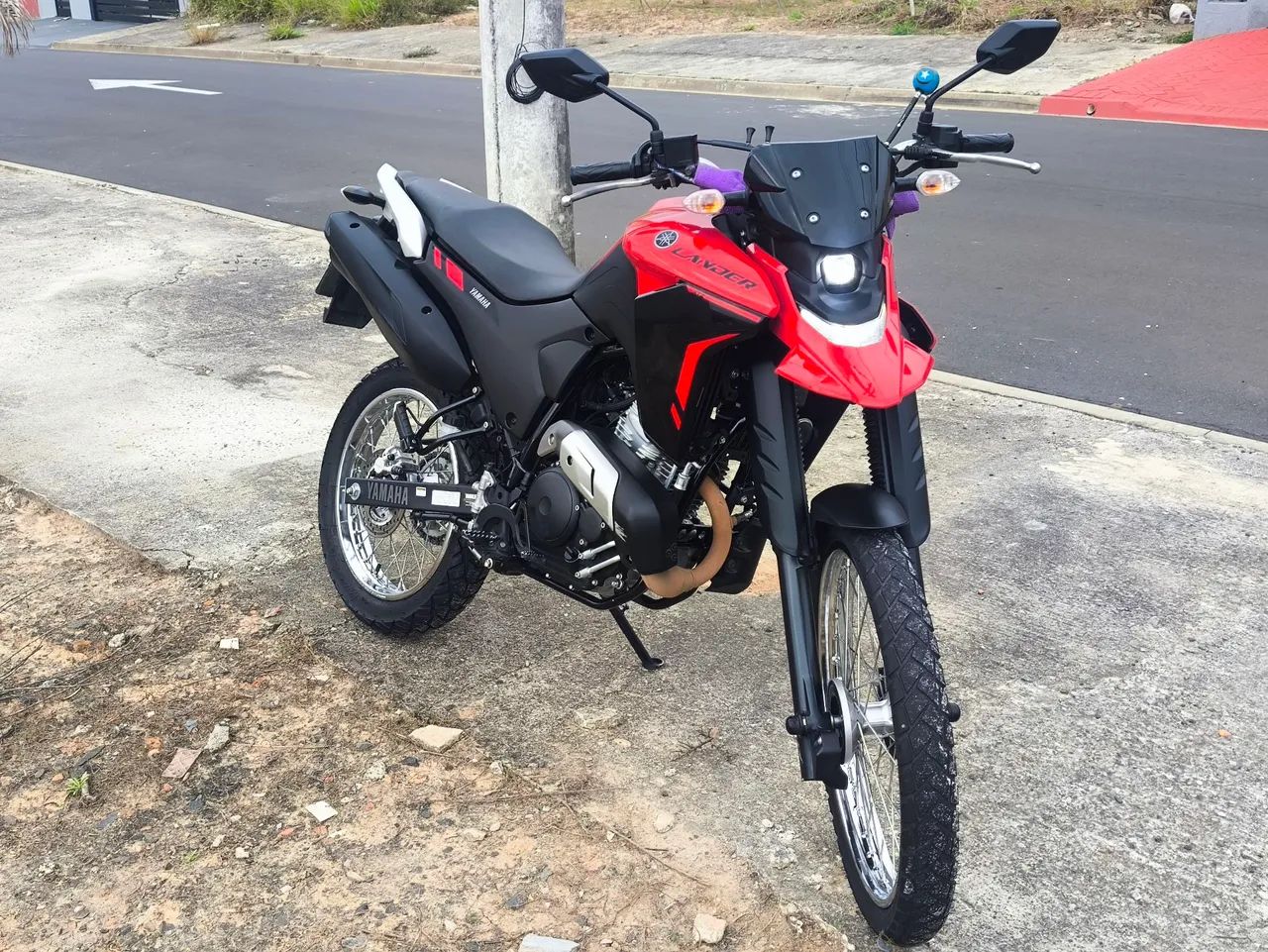 LANDER 250 ..2025 - Foto 2