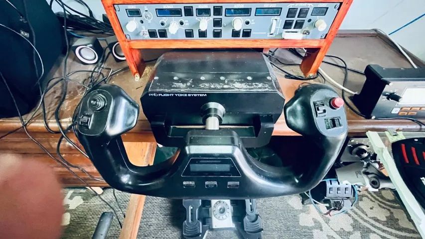 Pro Flight Yoke System e Throttle Quadrante - Saitek / Logitech - Foto 5