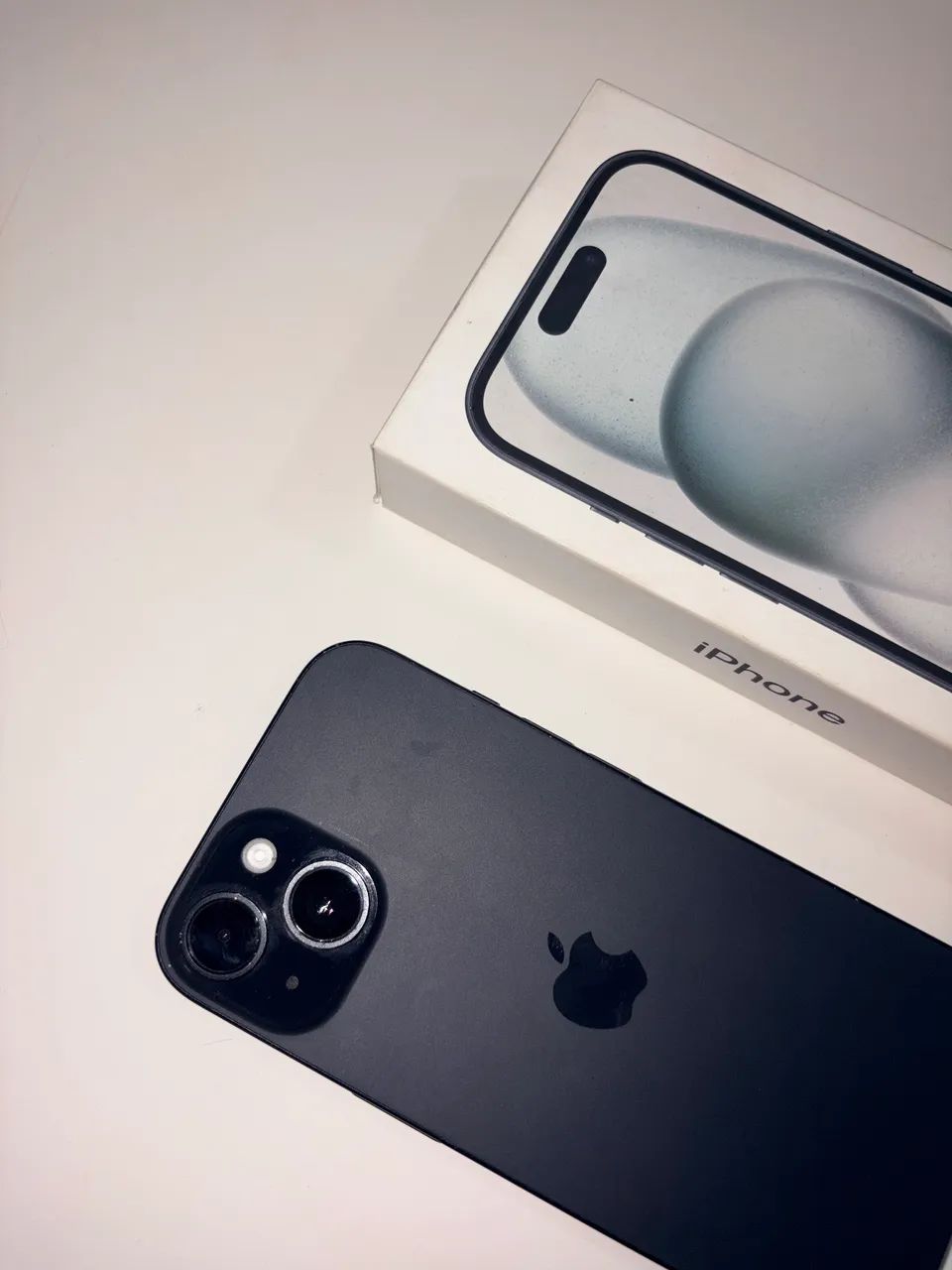 Apple iPhone 15 256GB ブラック バッテリー94％ iphone 15 256GB 大容量電池100% SIMフリー 完動品 黒 【公式通販】