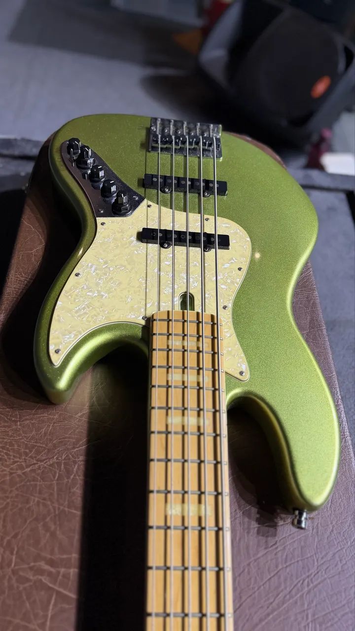 Vendo C.baixo Sire V7  - Foto 3