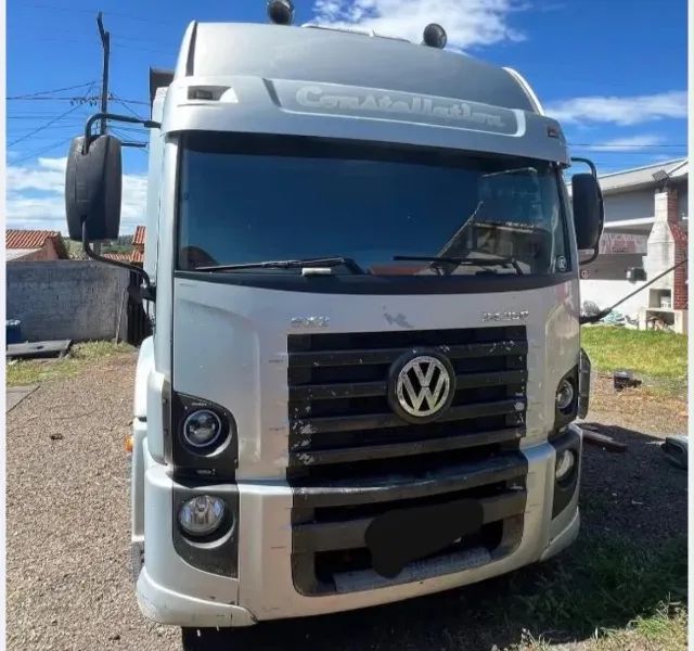 Caminhão 24250 2011