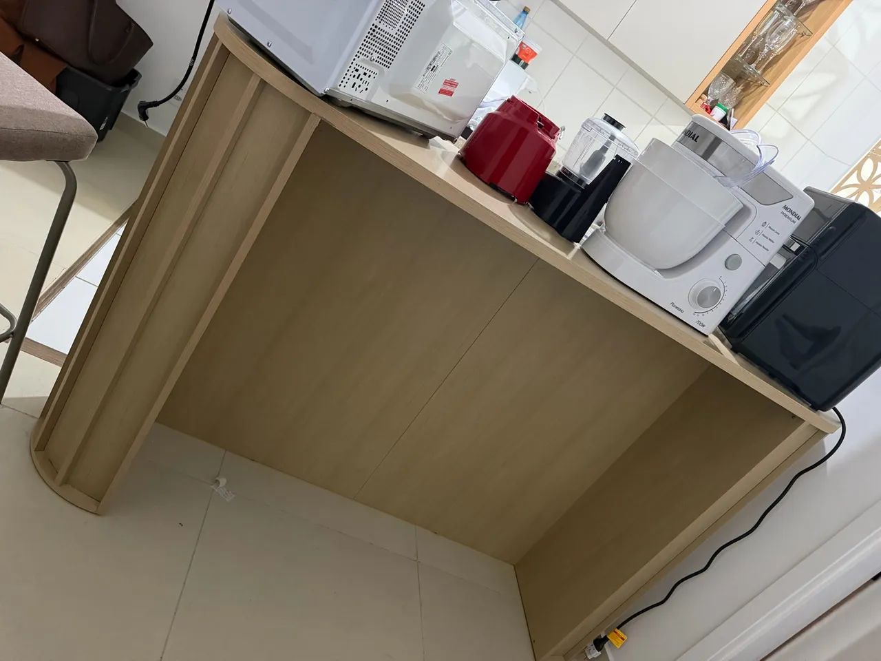 Vendo Balcão com 2 banquetas  - Foto 5
