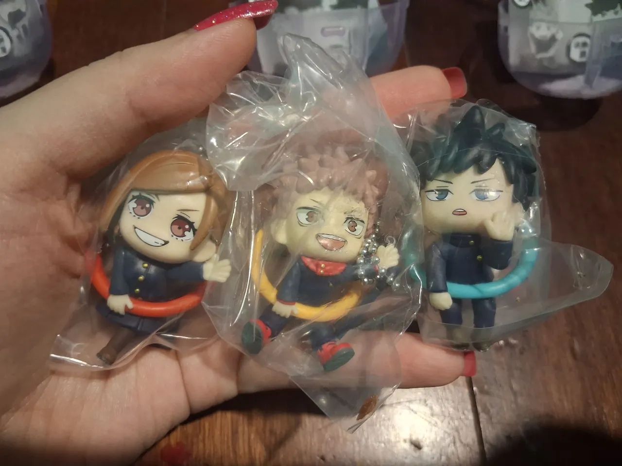 Gashapon Jujutsu kaisen (3 chaveiros)
