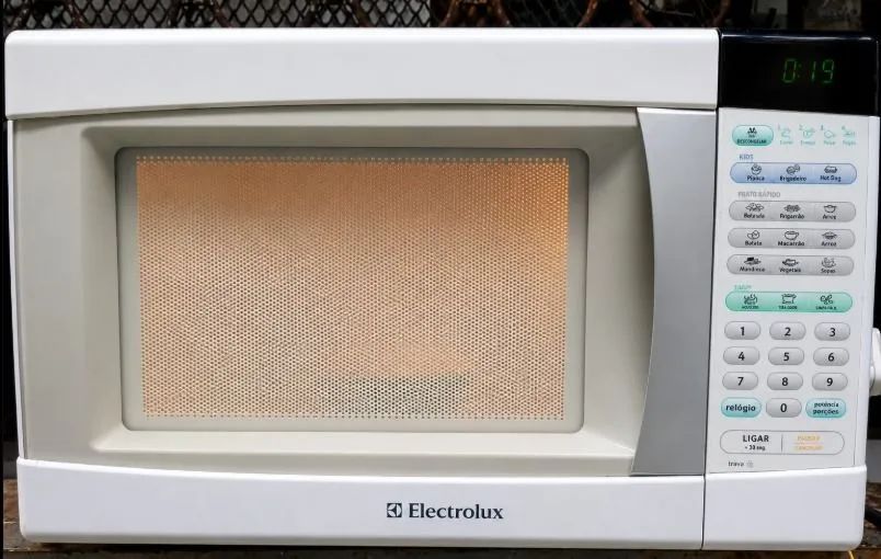 Micro-ondas funcionando perfeitamente