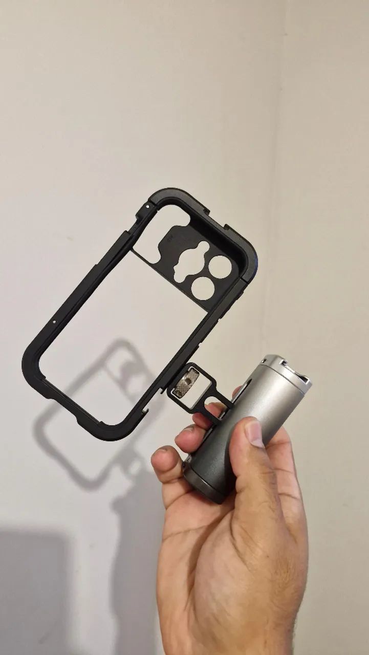 Cage SMALLRIG para Iphone 14 pro - com handle