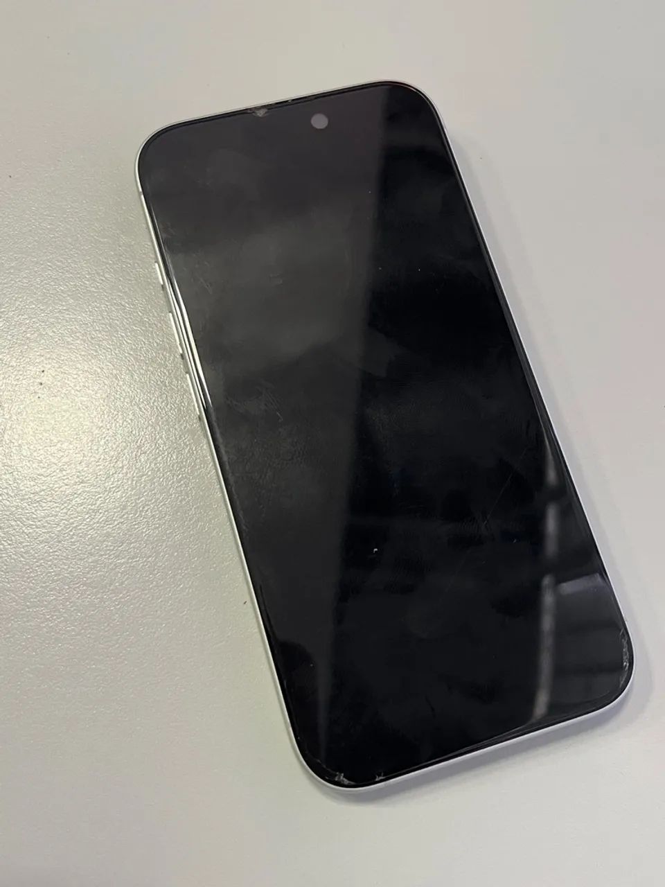 iPhone 16 