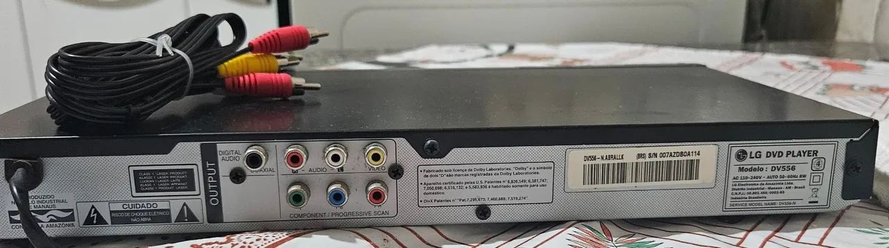 Vendo um  LG DVD PLAYER modelo DV 556 110/220 - Foto 4