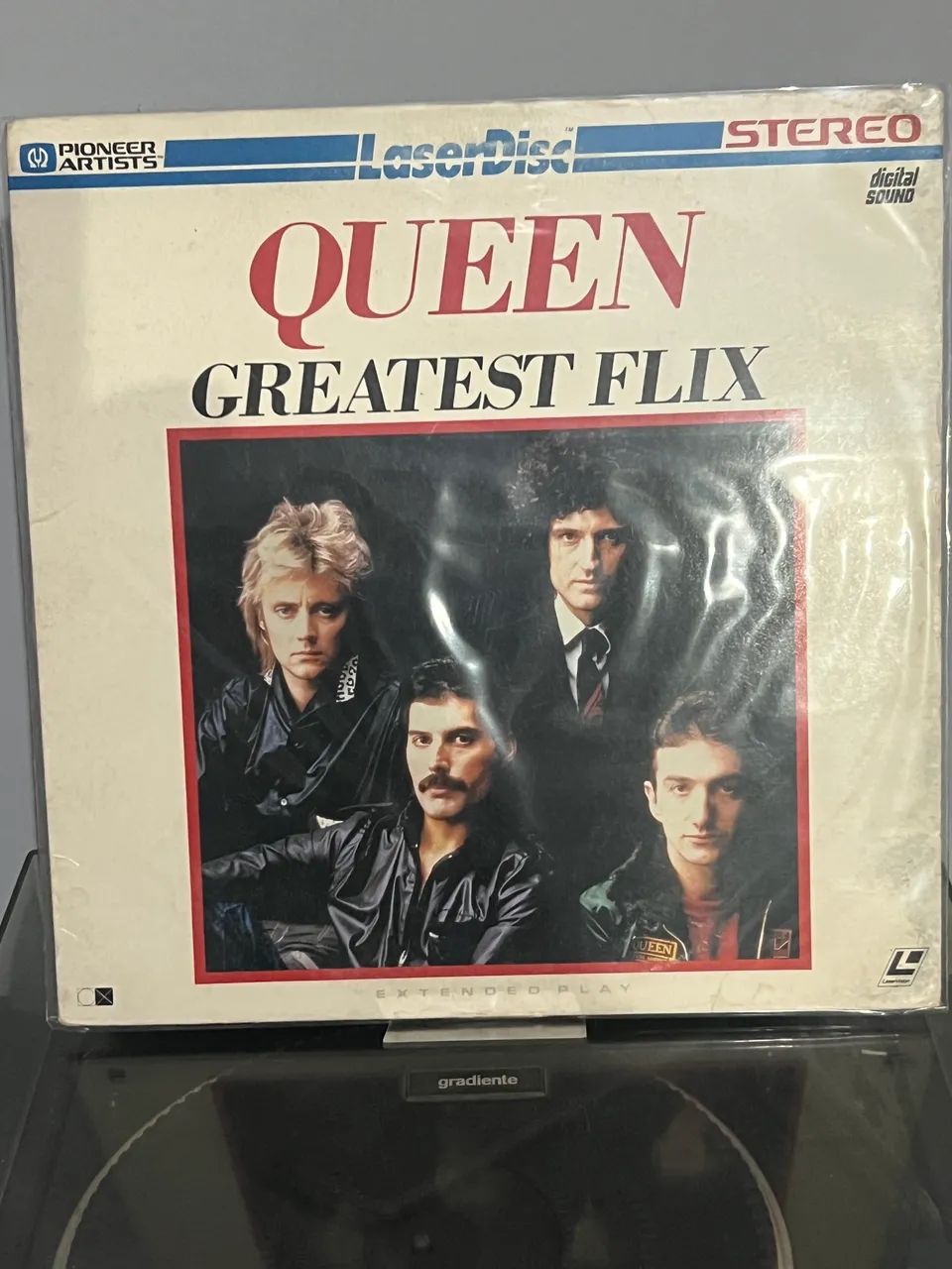 LD - QUEEN - Greatest Flix - Laserdisc - Videolaser - VG+ VG+