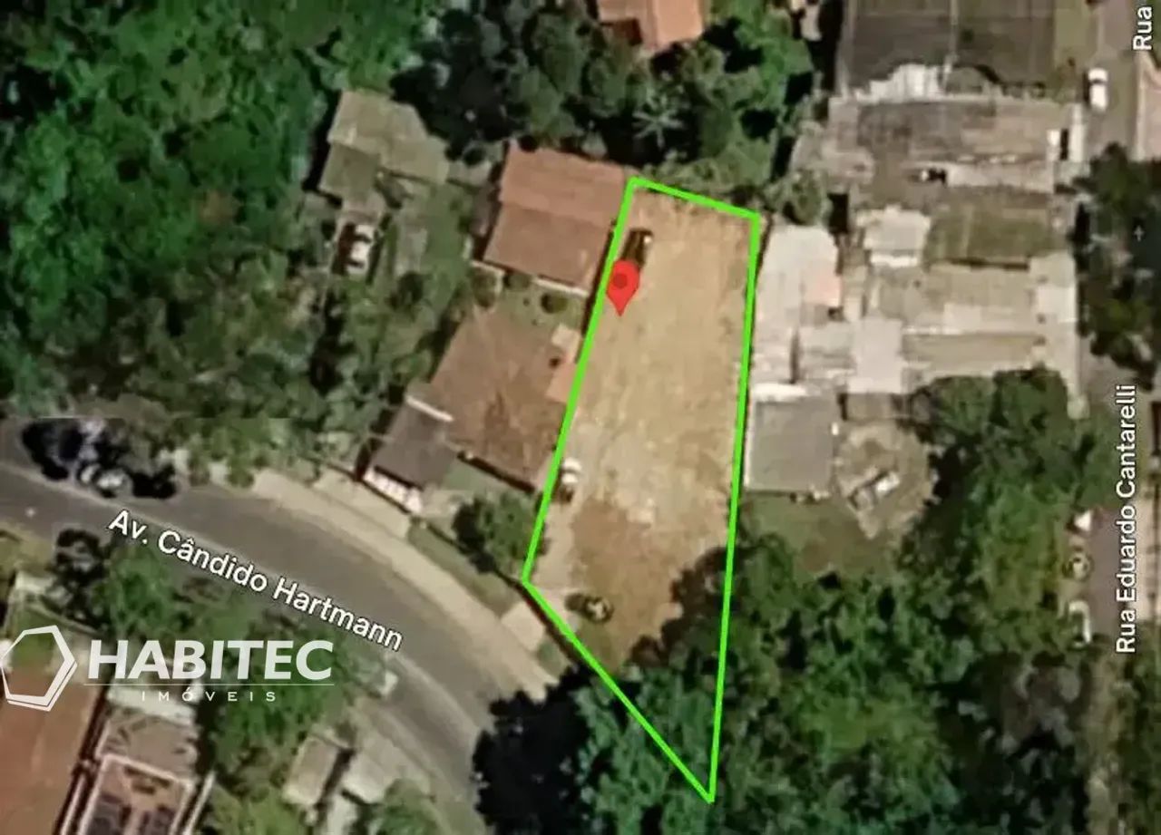 Terreno com 802,25 m² no Mercês - HT2421