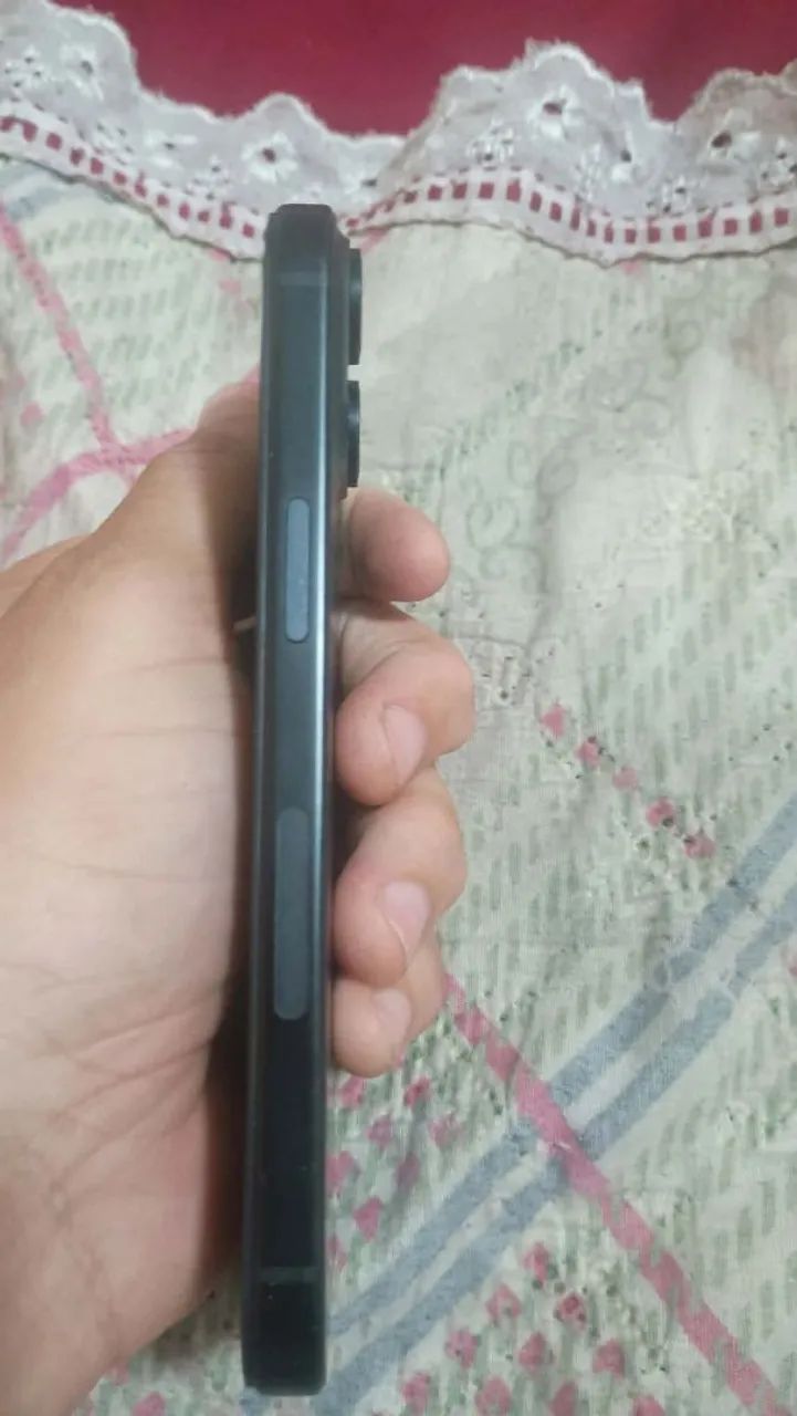iPhone 15  - Foto 2