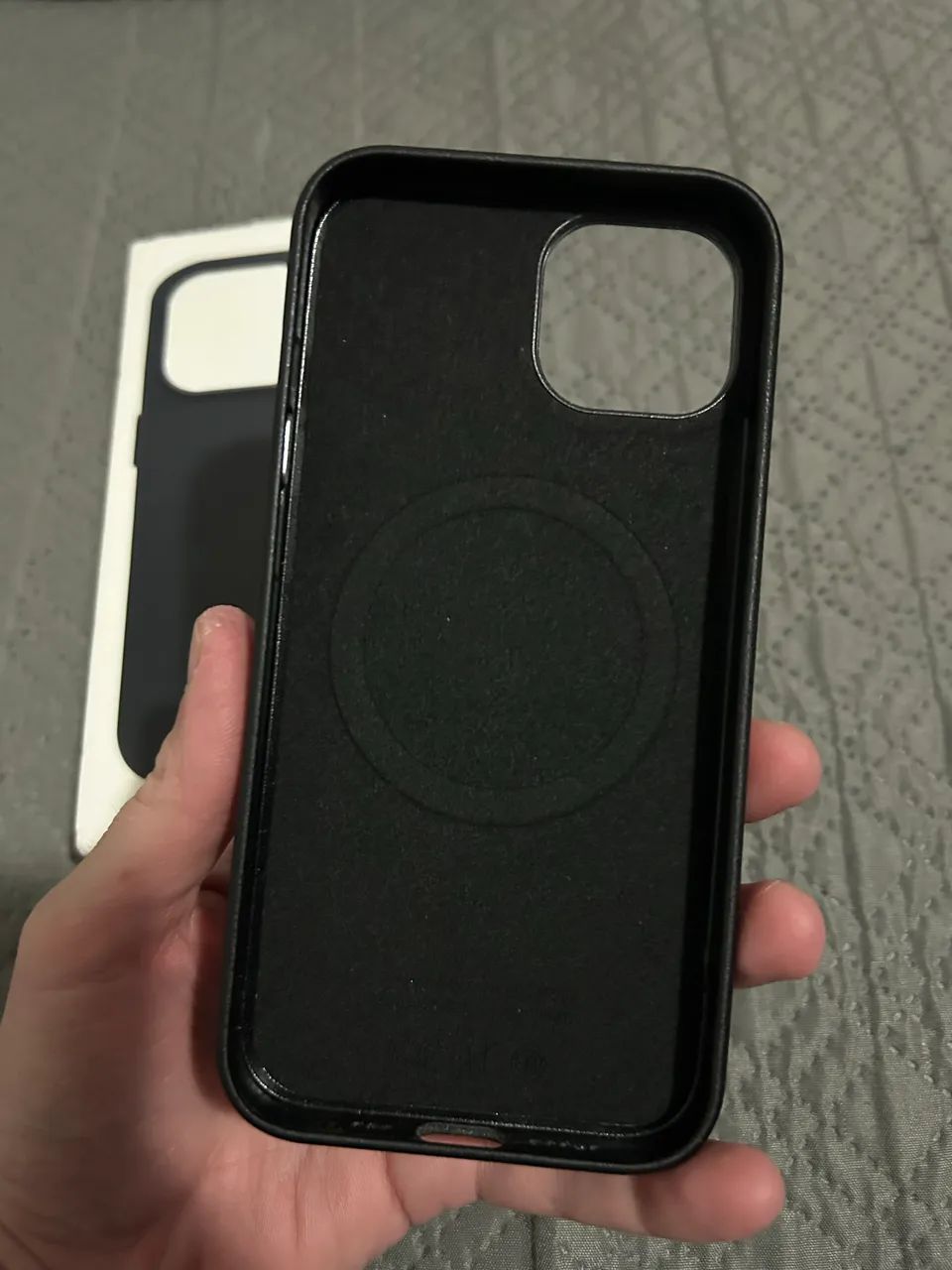 Capa Couro IPhone 13/14 - Foto 4