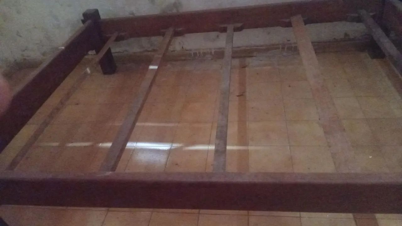 Cama de casal madeira pura  - Foto 3