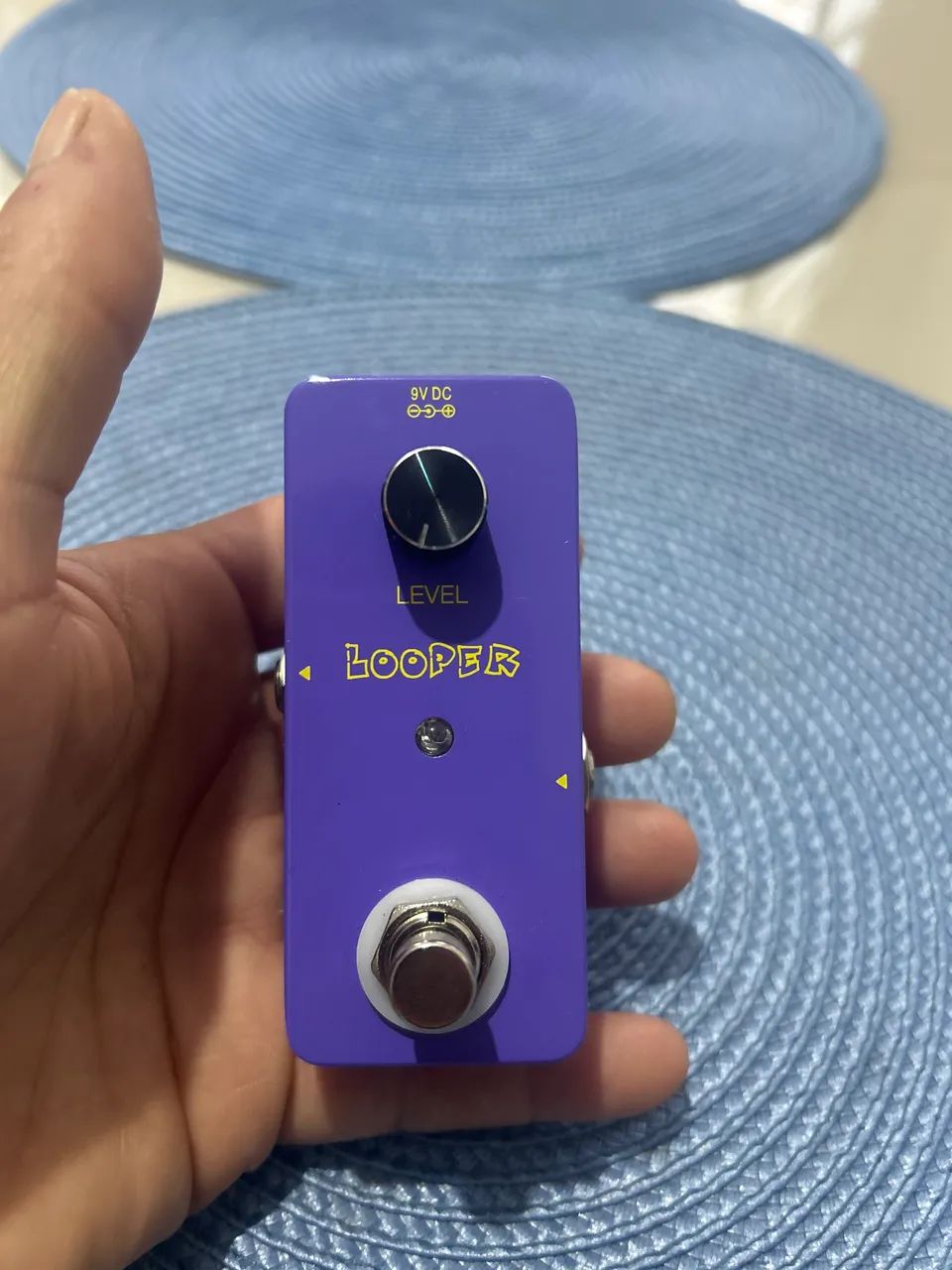 Mini pedal looper